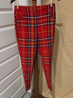 New York & Company Red Plaid Women's Trousers